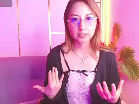 evelyn_miller___n Webbikameraesitys