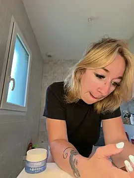 Živý XXX chat Giuliana_baby
