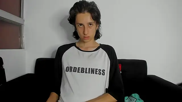 cirosky_elchicopolla Pertunjukan Webcam