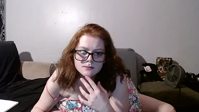 lolarae_xx – Naživo XXX chat
