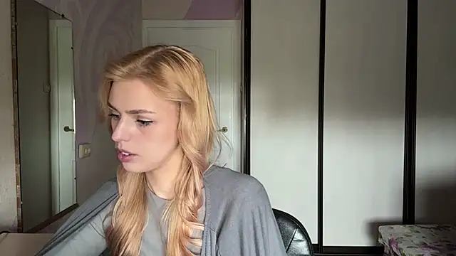 ScarlettRosy – webcam-show