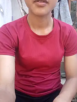 Hoa-tuylip Adlı Modelin Canlı XXX Sohbeti