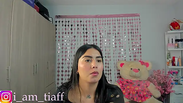دردشة tifany_tay2 الجنسية المباشرة