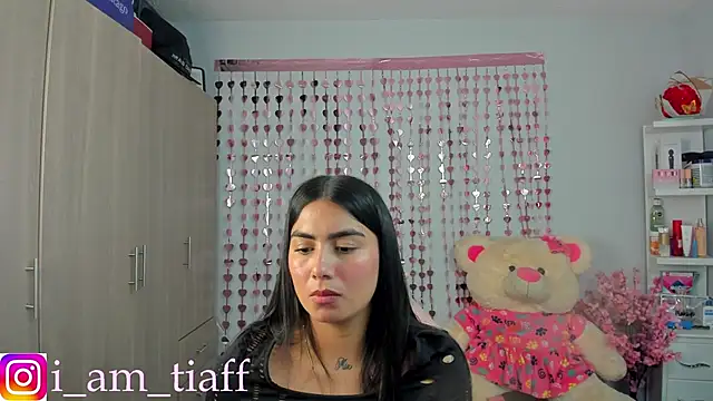 tifany_tay2 Live XXX-chat
