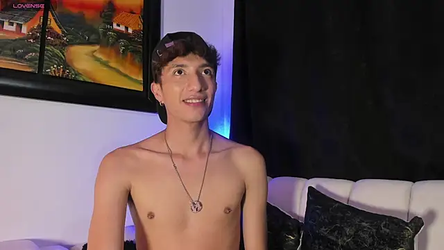 mhatias_ Live XXX-chat