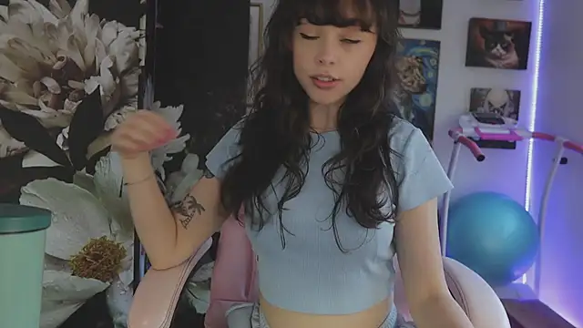 แชท XXX สดของ makiyahbelle