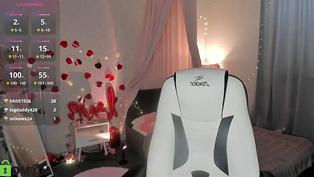 Luna_Vibee's Live XXX Chat