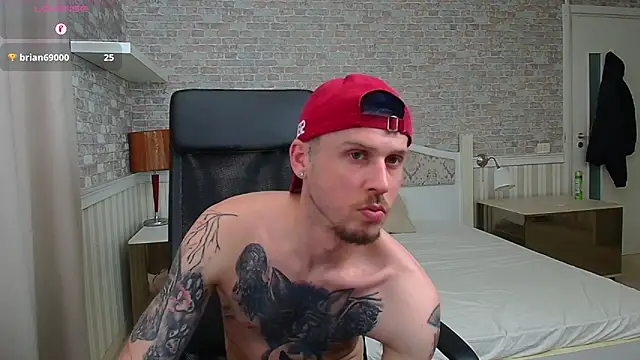 JonahShaw Show in webcam