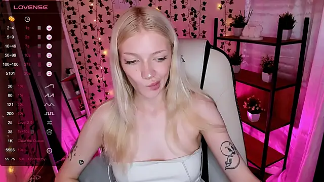 Chatroom XXX en direct de AnyaTaylor_