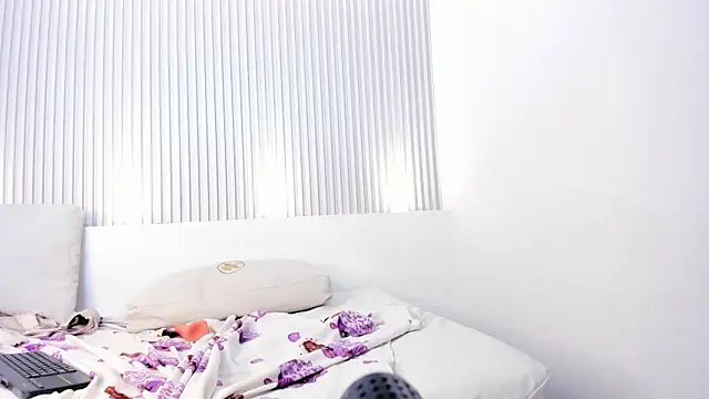 XXX chat uživo modela daniela_sage