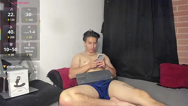 DavidX_X21_Strip's Live XXX Chat