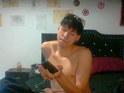 Noah_mod Webcam Show