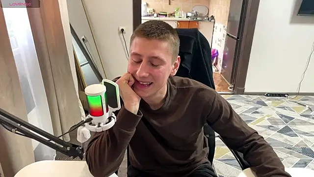 XXX chat uživo modela Keksik_