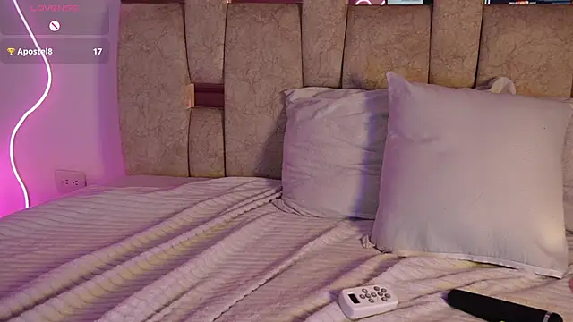 XXX chat uživo modela Petitte_Mussa