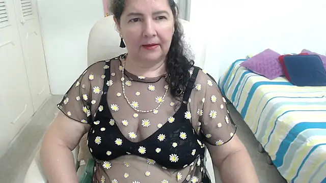leonela_69's Live XXX Chat