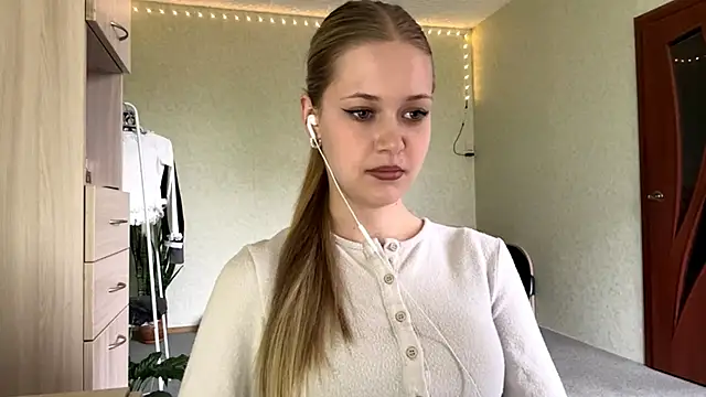 ZaidaSchwarten's Webcam Show