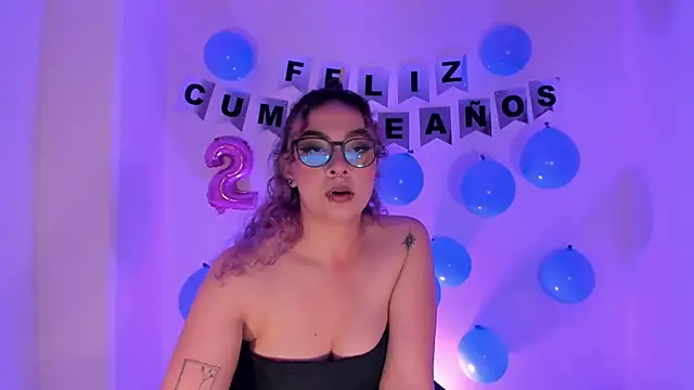 LoiseHarper – Naživo XXX chat