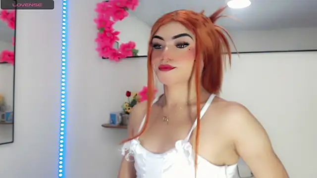 NathalialLooes: διαδικτυακό σόου στην κάμερα