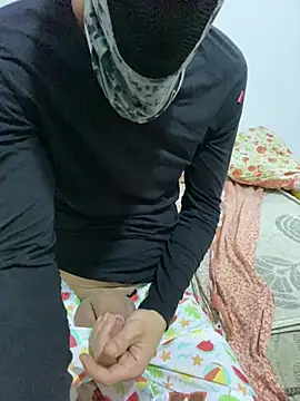 Revoo69xx Adlı Modelin Canlı XXX Sohbeti