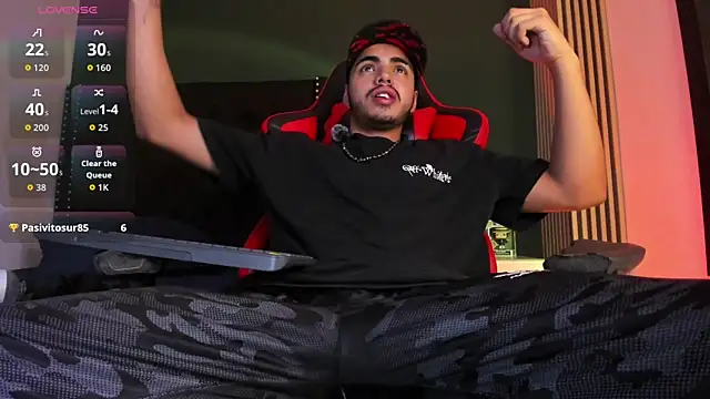 XXX chat uživo modela ares_pain