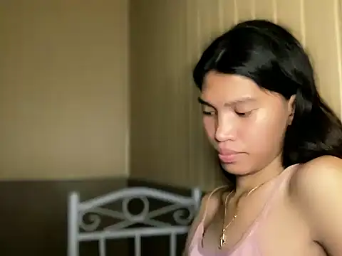 Yourgoddess_jayve élő XXX-chatje