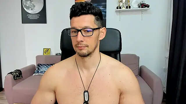 BrutusK08 Live XXX-Chat