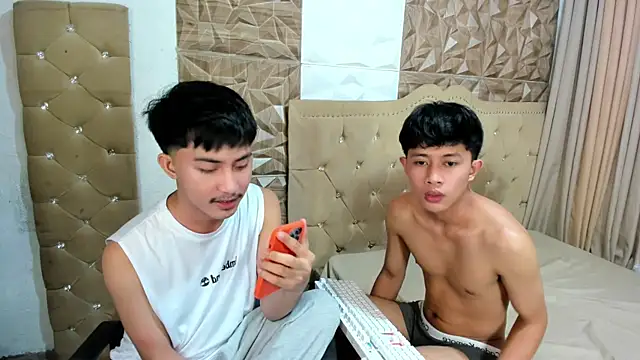 Chat XXX Live roberthugecock