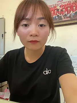 Bana-gibee 在線直播表演