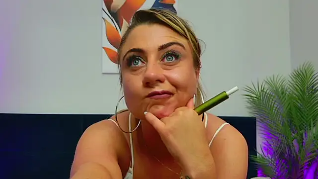 BlondieEve live XXX chat