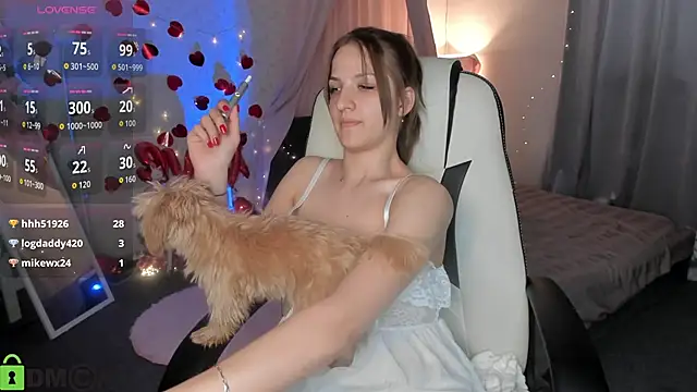 Luna_Vibeen Live XXX chat