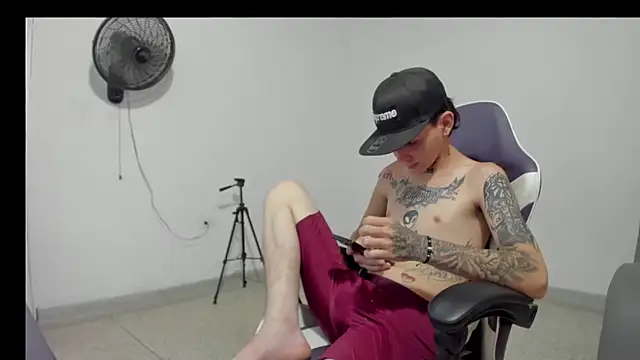 StraightBoy_Nick's Live XXX Chat