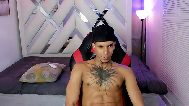 Webkamerová show kai_storm77