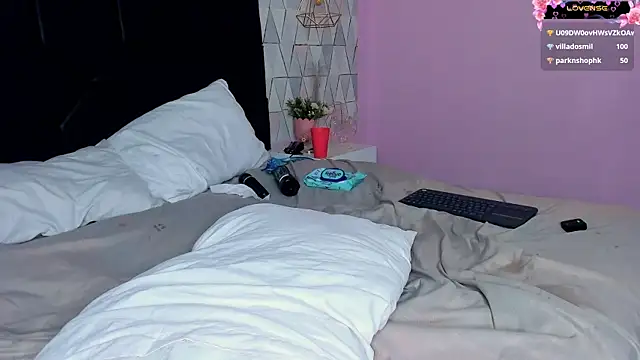 Онлайн чат XXX JustinePerry