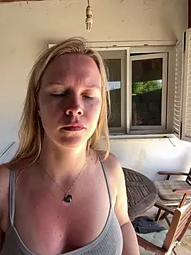 Ellie-rosee's Webcam Show