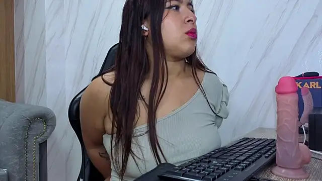 Živý XXX chat Lunafemme_tf