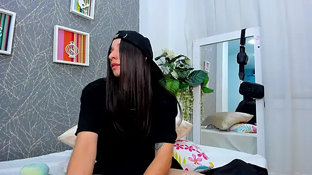 ViictoriiaSaenz Chat XXX live
