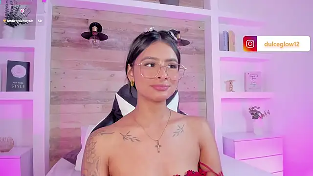 dulce_glow_'s Live XXX Chat
