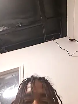 MrBendYouOver webcam show