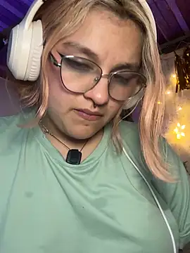 Sophia_Weest99 即時 XXX 聊天