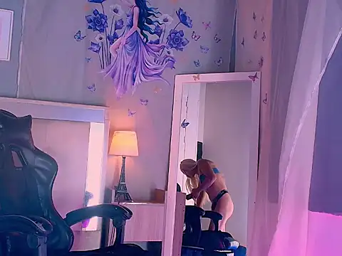 Pokazy przed kamerką – Emily_Castillo_1