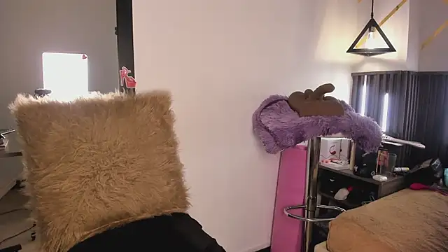 _rebecca1のライブXXXチャット
