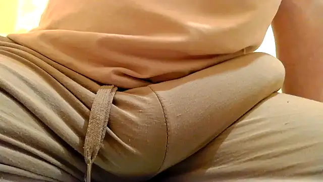 gae89tano Show in webcam