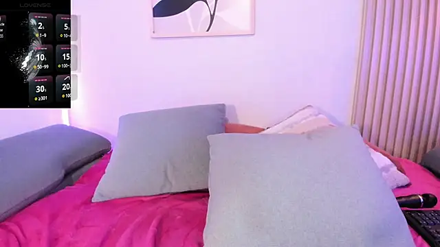HannahSkies' Live XXX Chat