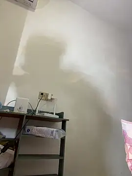 Zuzu-6 Show Webcam