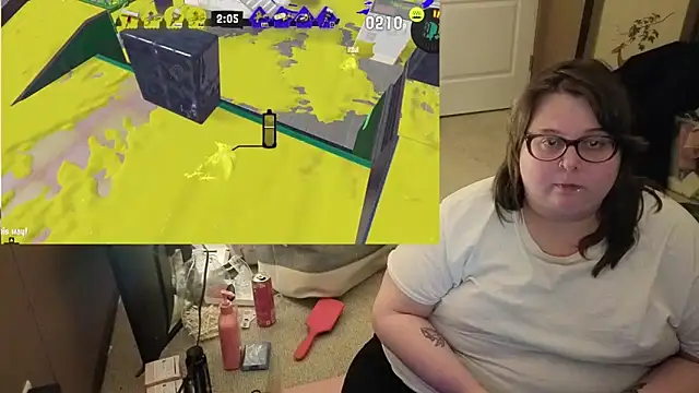 ChubbiGhostiii élő XXX-chatje