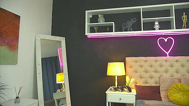 TaniaKaverina Chat XXX in diretta
