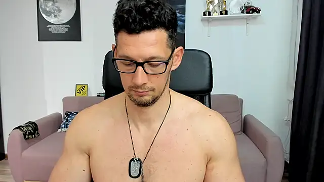 Chat +18 de BrutusK08 ao vivo