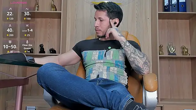George_Diesell Adlı Modelin Web Kamerası Şovu