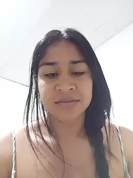 Chat XXX en directo de LexyJohnnes_