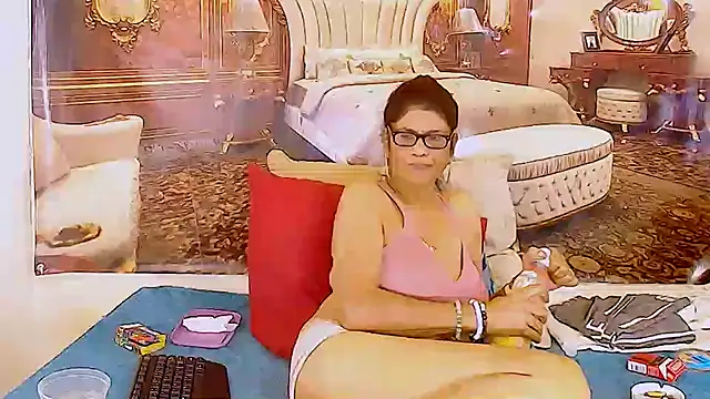 IndianAllure – Live XXX-chat
